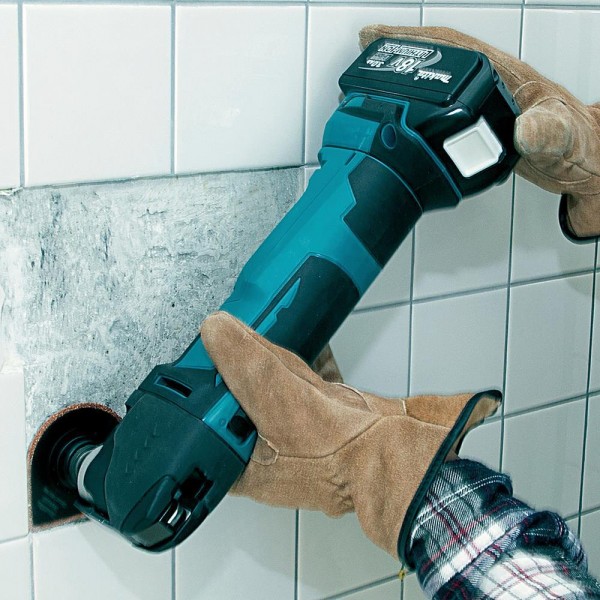 Makita Akku-Multifunktionswerkzeug 18V DTM51SZ + Schwäble Schaumstoffeinlage