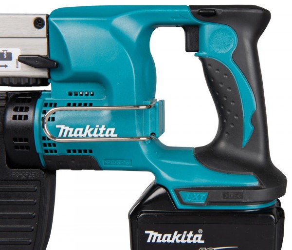 Makita Akku-Magazinschrauber Bauschrauber DFR550Z + Schwäble Schaumstoffeinlage