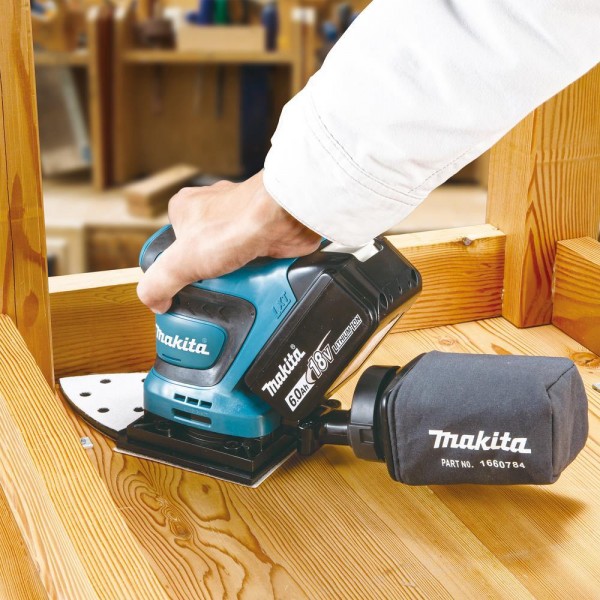 Makita Akku-Schwingschleifer 18V DBO484SZ + Schwäble Schaumstoffeinlage