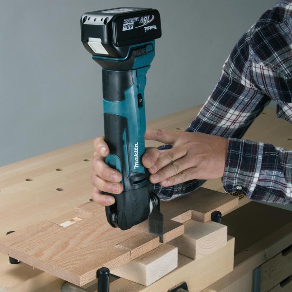 Makita Akku-Multifunktionswerkzeug 18V DTM51SZ + Schwäble Schaumstoffeinlage