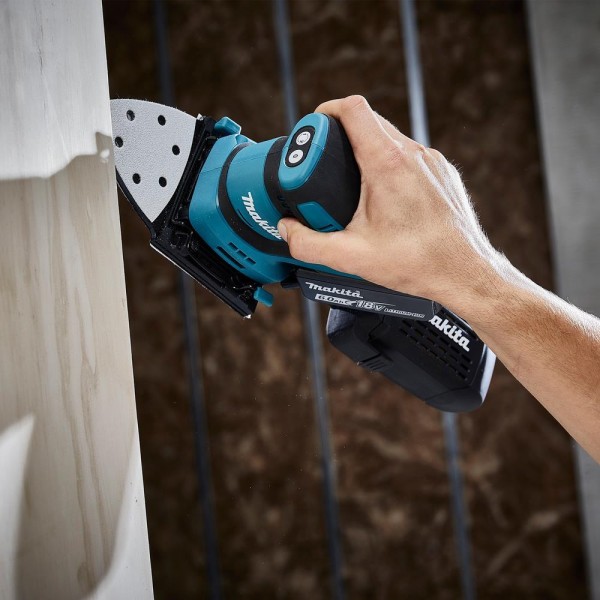 Makita Akku-Schwingschleifer 18V DBO484SZ + Schwäble Schaumstoffeinlage