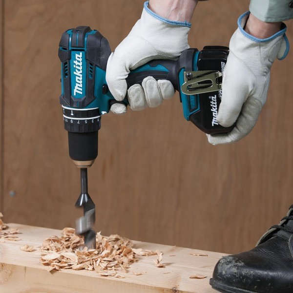 Makita Akku-Schlagbohrschrauber DHP482RFJ + Winkelschleifer DGA504 125mm