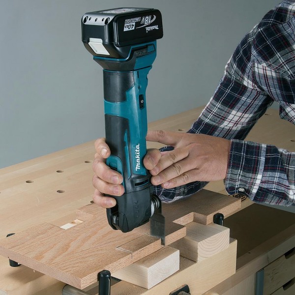 Makita Akku-Multifunktionswerkzeug 18V DTM51SZ + Schwäble Schaumstoffeinlage