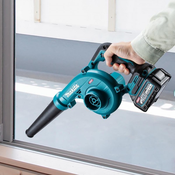 Makita Akku-Gebläse Laubbläser 40V UB002GZ01