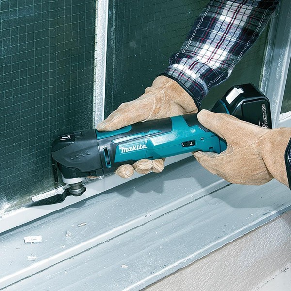 Makita Akku-Multifunktionswerkzeug 18V DTM51SZ + Schwäble Schaumstoffeinlage