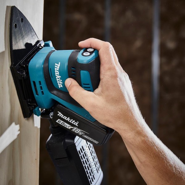 Makita Akku-Schwingschleifer 18V DBO484SZ + Schwäble Schaumstoffeinlage