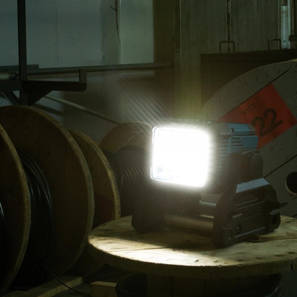Makita Akku-Baustrahler 18V/230V DML811 3000lm